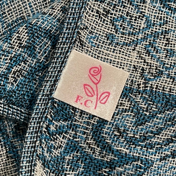 F.C scarve - Picture 6 of 6